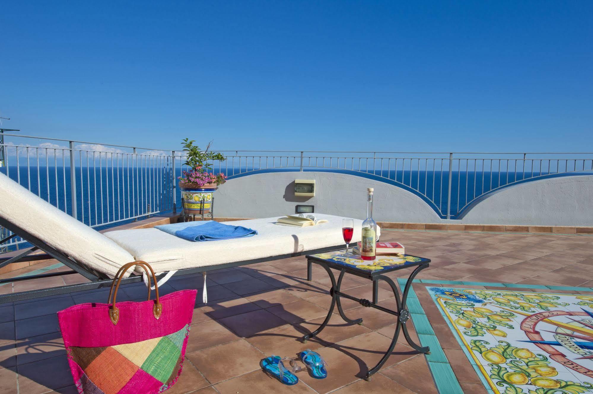 Aparthotel Il Giardino Dei Limoni Praiano Exteriér fotografie